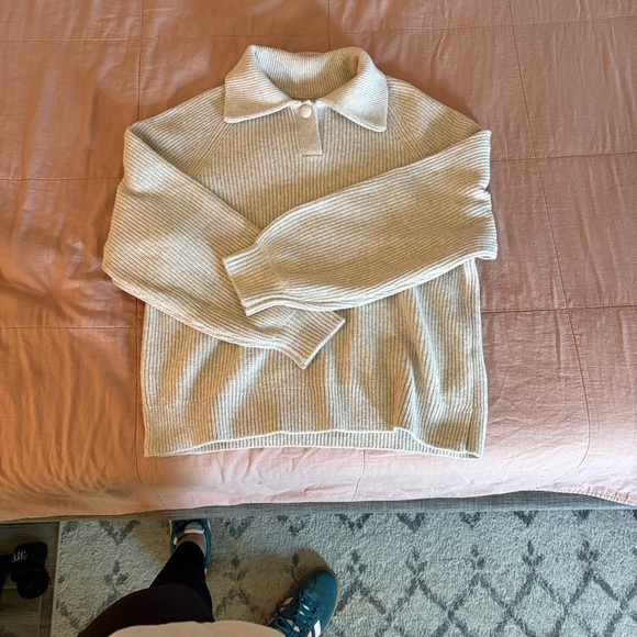 Aerie Women's Ribbed Sweater - Picture 3 of 4